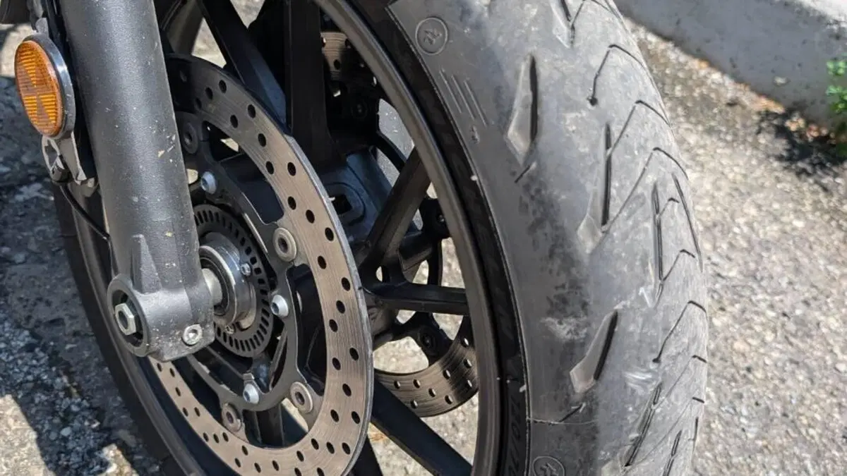 Yamaha XSR 700 (2021)  (4)