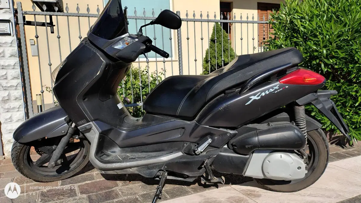 Yamaha X-Max 250 (2005 - 07)  (2)