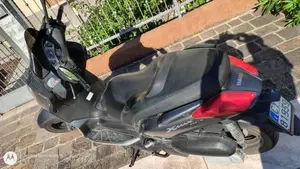 Yamaha X-Max 250 (2005 - 07)  (4)