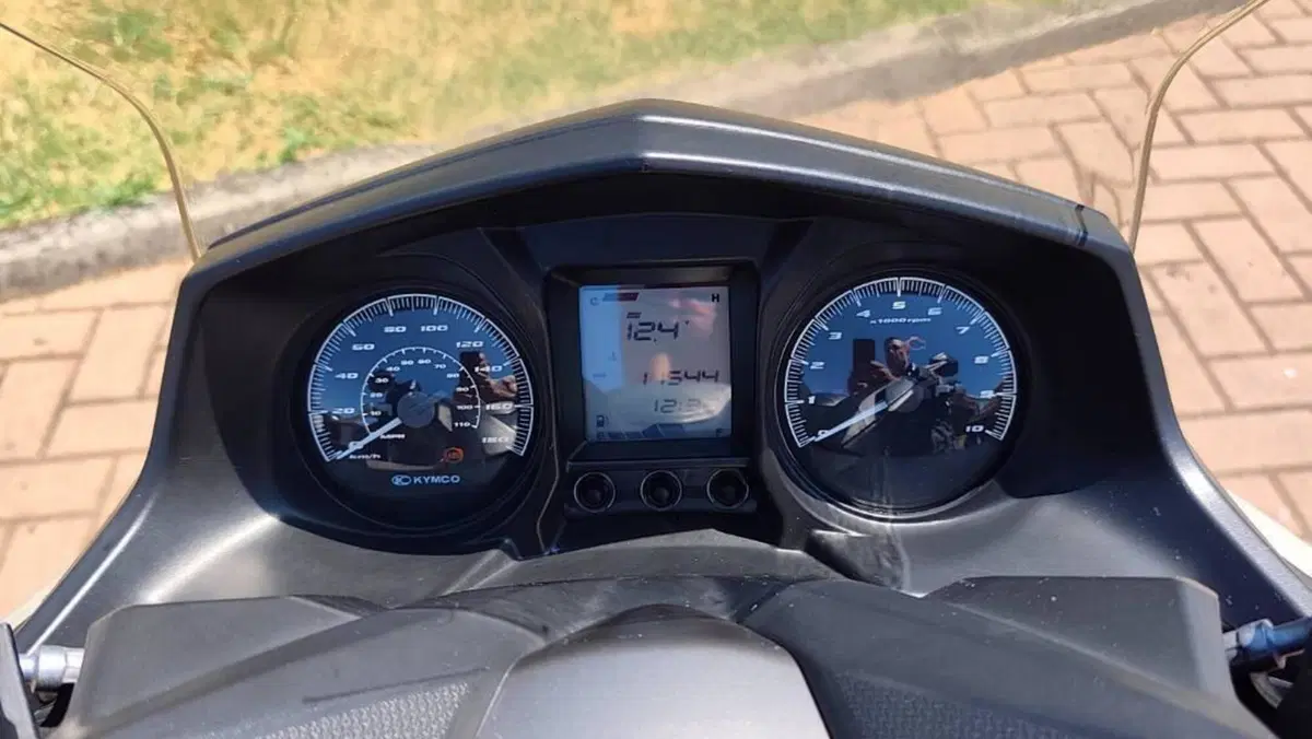 Kymco X-Town 300i City (2020)  (4)