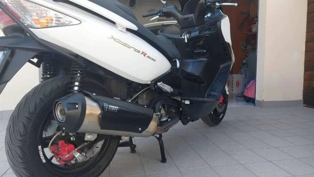 Kymco Xciting 500 i (2007 - 11)  (3)