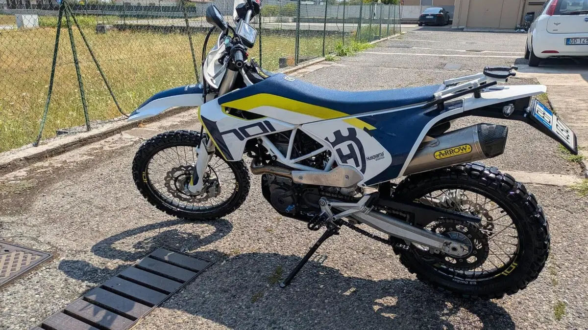 Husqvarna 701 Enduro (2017 - 19)  (4)