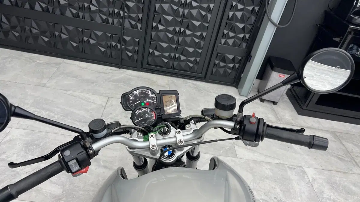 Bmw R 1200 R (2006 - 11)  (5)