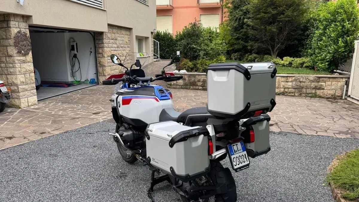 Bmw R 1300 GS Adventure Trophy (2025 - 26)  (4)