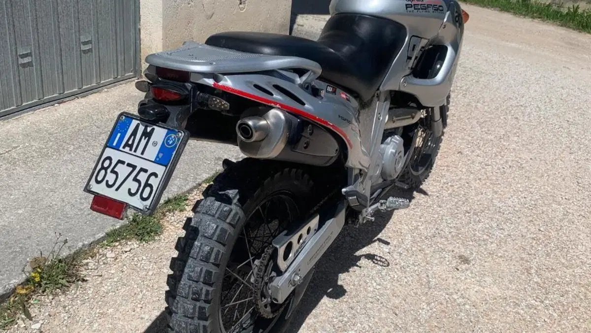 Aprilia Pegaso 650 (1997 - 00)  (2)