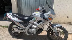 Aprilia Pegaso 650 (1997 - 00)  (4)