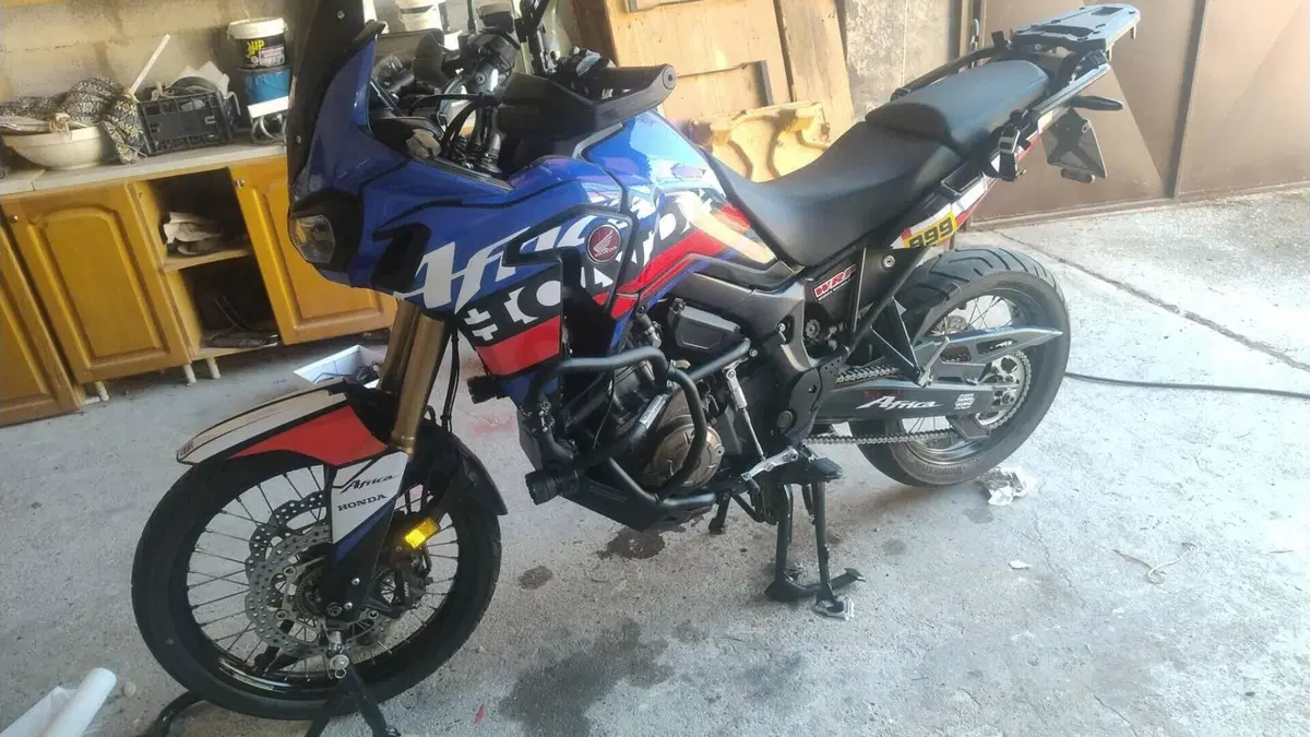Honda Africa Twin CRF 1000L (2018 - 19)  (3)