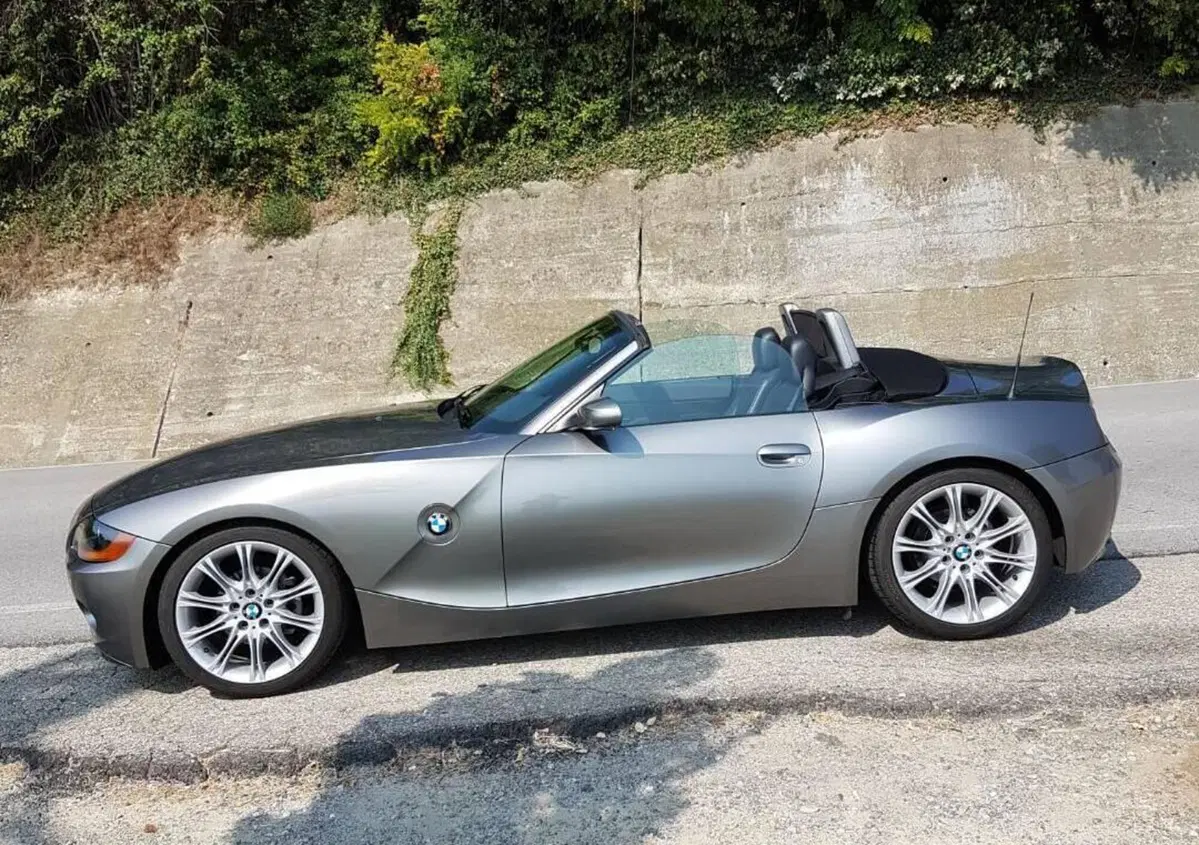 BMW Z4 Cabrio Z4 2.5i cat Roadster (5)
