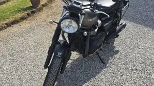 Triumph Street Twin 900 (2019 - 20)  (3)