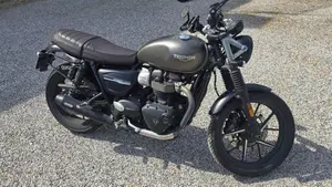 Triumph Street Twin 900 (2019 - 20)  (4)