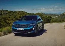 Renault Austral, addio al tre cilindri: l'ibrido che vuole ingannare l'elettrico