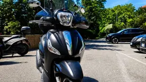 Piaggio Beverly 350 Police ABS-ASR (2018 - 20) 