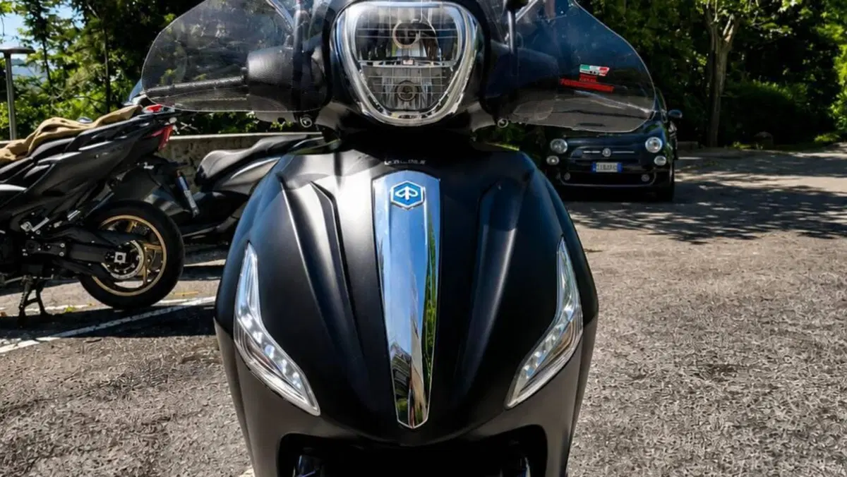 Piaggio Beverly 350 Police ABS-ASR (2018 - 20)  (2)