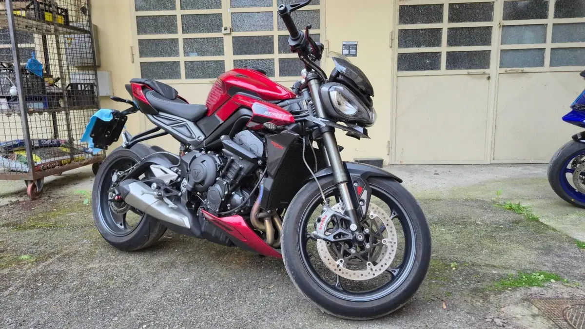 Triumph Street Triple 765 RS (2023 - 26) 