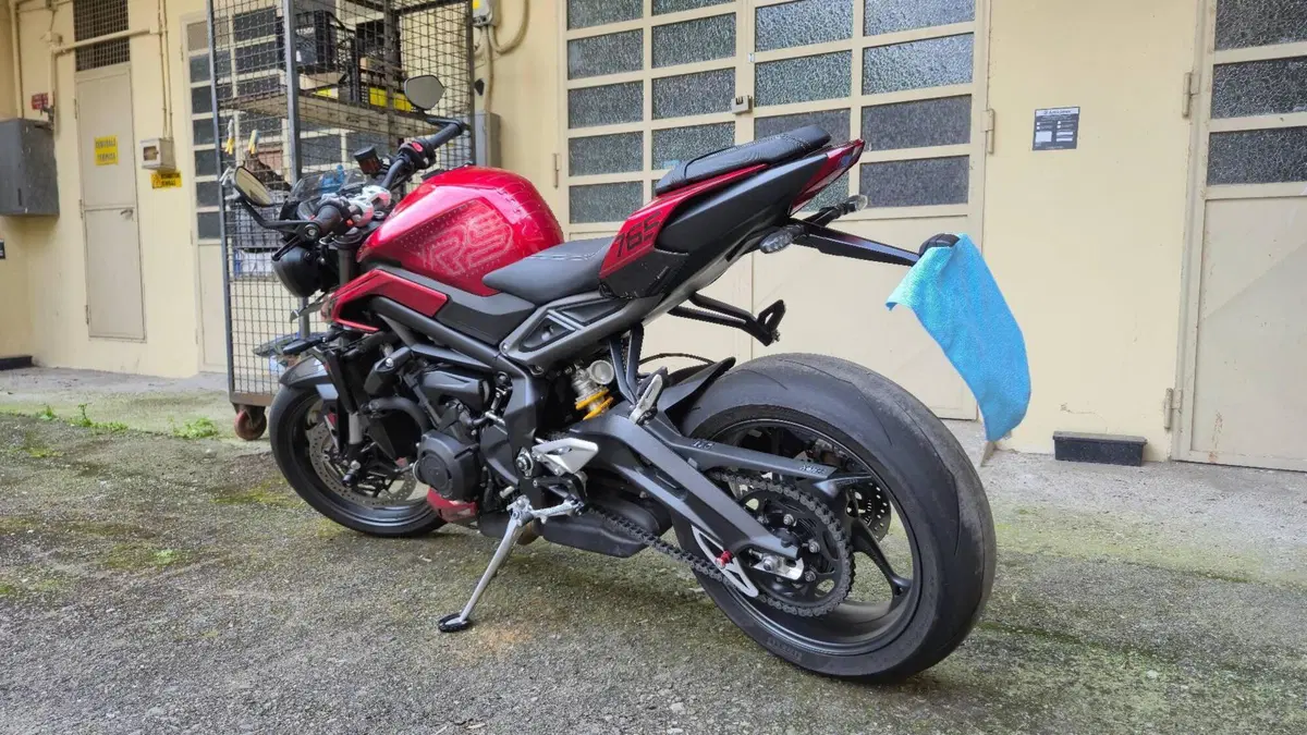 Triumph Street Triple 765 RS (2023 - 26)  (5)