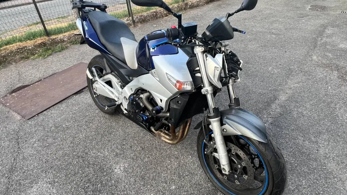 Suzuki GSR 600 (2006 - 11) 