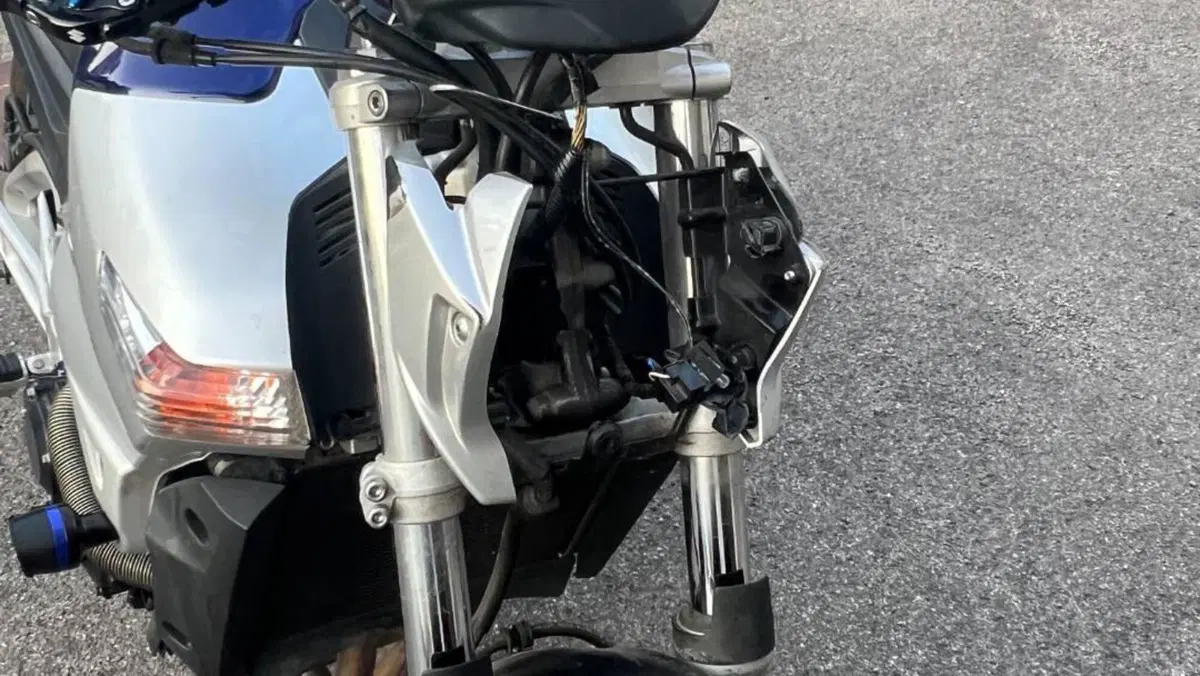 Suzuki GSR 600 (2006 - 11)  (12)