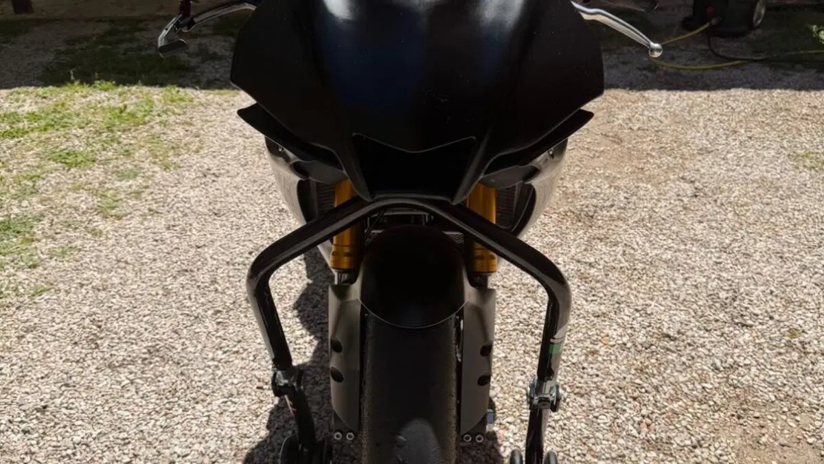 Yamaha YZF R1 GYTR (2023 - 24)  (3)
