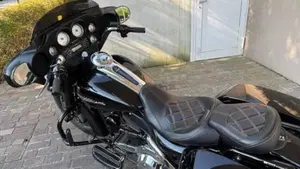 Harley-Davidson 1584 Street Glide (2008 - 10) - FLHX  (6)