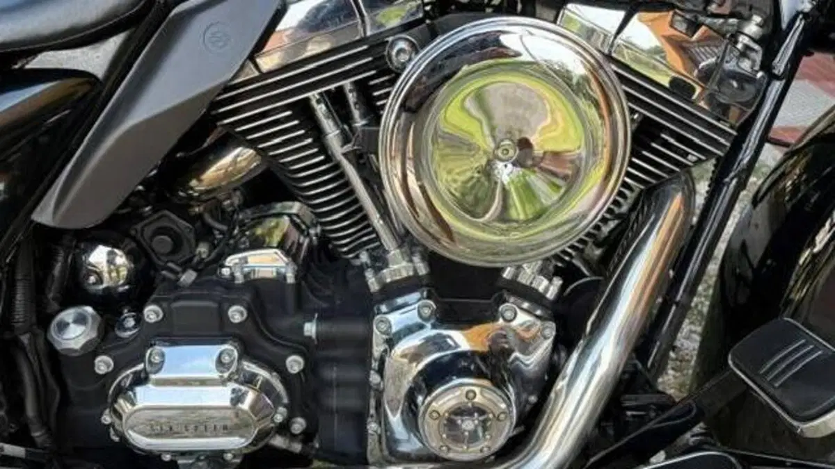 Harley-Davidson 1584 Street Glide (2008 - 10) - FLHX  (9)