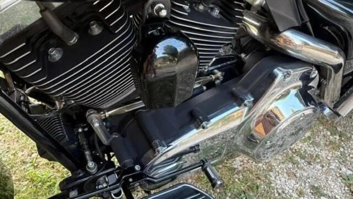 Harley-Davidson 1584 Street Glide (2008 - 10) - FLHX  (11)
