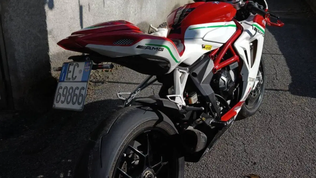 MV Agusta F3 800 EAS (2013 - 15)  (3)