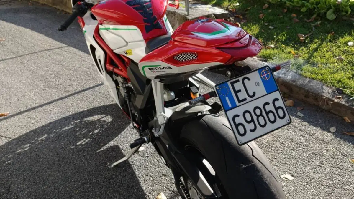 MV Agusta F3 800 EAS (2013 - 15)  (4)