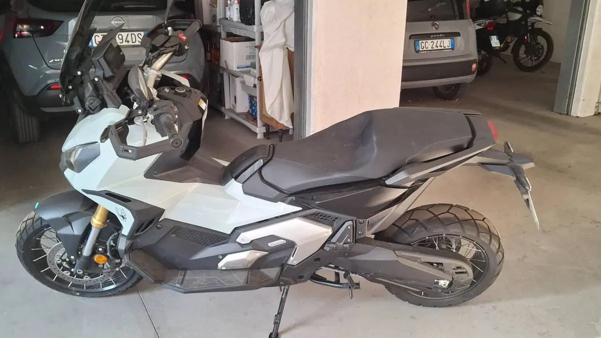 Honda X-ADV 750 DCT (2021 - 24)  (11)