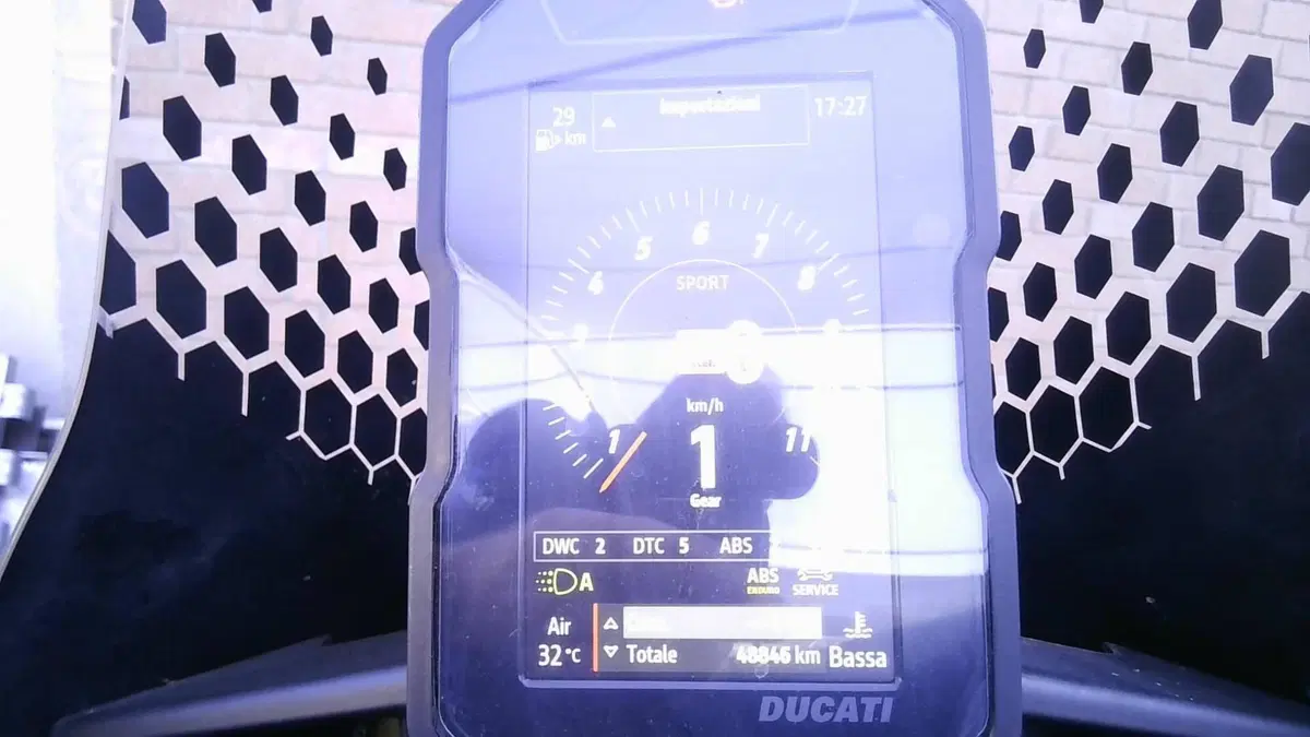Ducati DesertX (2022 - 25)  (9)