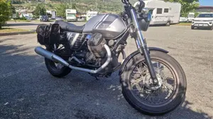 Moto Guzzi V7 II Special (2015 - 17)  (2)