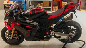 Aprilia RSV4 1100 Factory (2025 - 26)  (8)