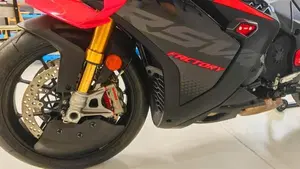 Aprilia RSV4 1100 Factory (2025 - 26)  (9)