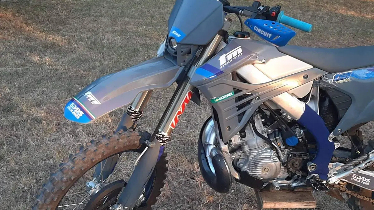 Tm Moto EN 300 Fi ES 2T (2025)  (3)