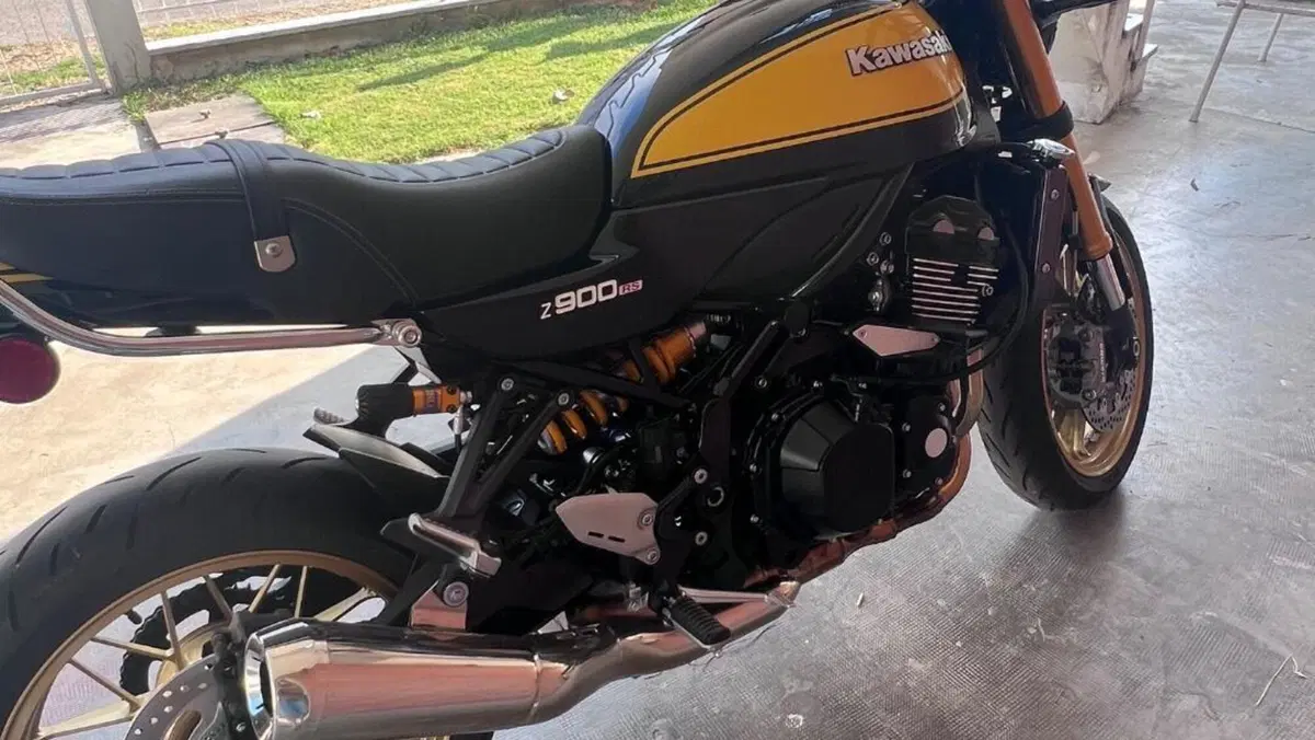 Kawasaki Z 900 RS SE (2022 - 25)  (2)
