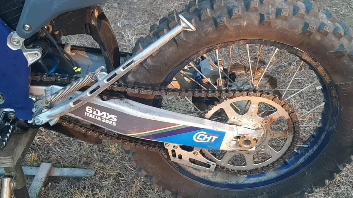 Tm Moto EN 300 Fi ES 2T (2025)  (20)