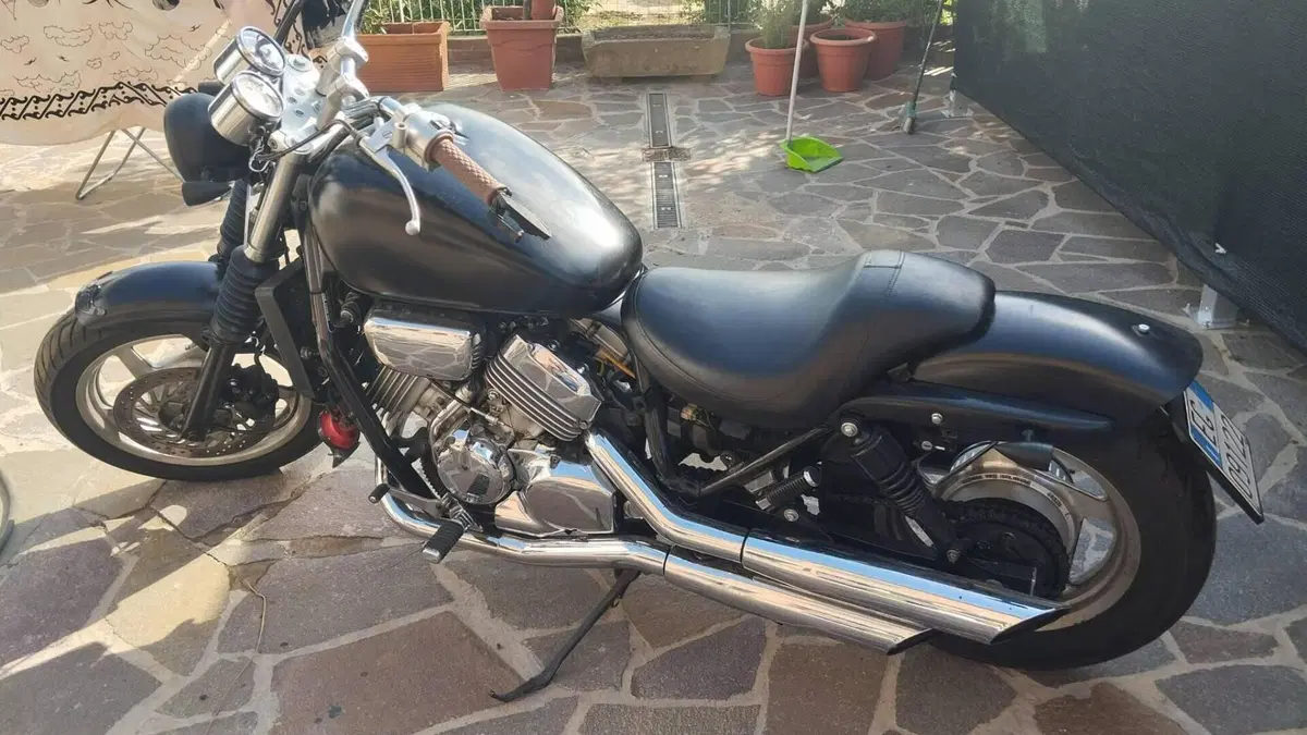 Honda VF 750 C (1985 - 01) 