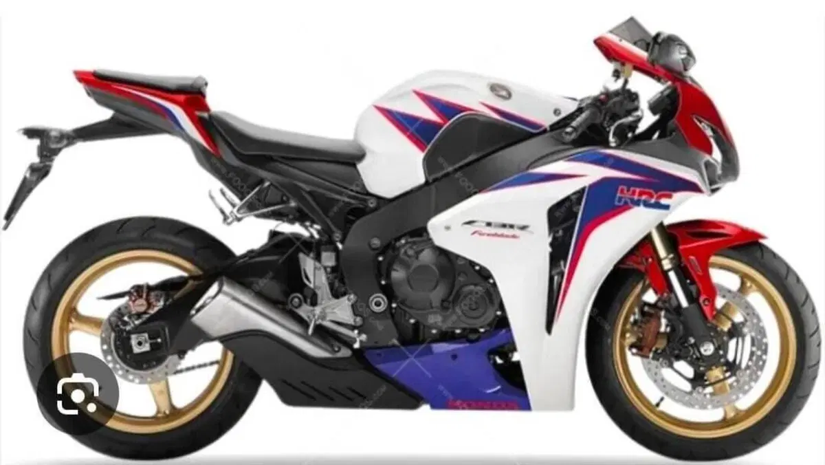 Honda CBR 1000 RR Fireblade (2008 - 11)  (10)