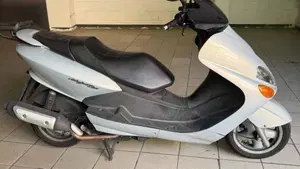 Yamaha Majesty 150  (5)