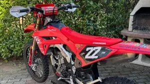 Honda CRF 250RX Enduro (2023)  (3)