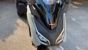 Honda Forza 350 Deluxe (2022 - 24)  (2)