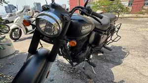 Royal Enfield Classic 350 (2021 - 26)  (3)