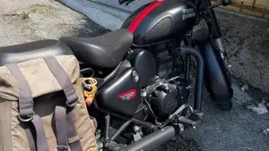 Royal Enfield Classic 350 (2021 - 26)  (9)