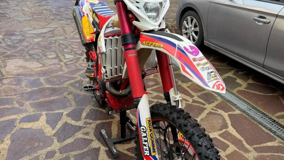 Betamotor RR 350 4T Enduro Racing EFI (2017)  (3)