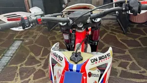 Betamotor RR 350 4T Enduro Racing EFI (2017)  (5)
