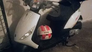 Piaggio Zip 50 4T (2018 - 20)  (4)