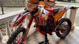 Betamotor RR 350 4T Enduro Racing EFI (2017)  (12)
