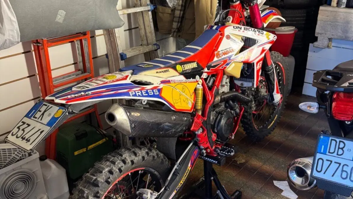 Betamotor RR 350 4T Enduro Racing EFI (2017)  (13)