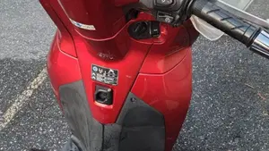 Honda SH 300 i ABS (2016 - 20)  (4)