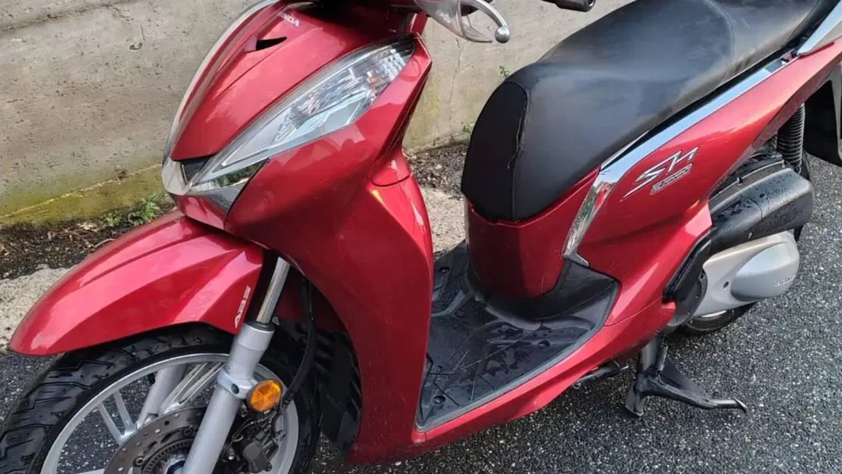 Honda SH 300 i ABS (2016 - 20)  (7)