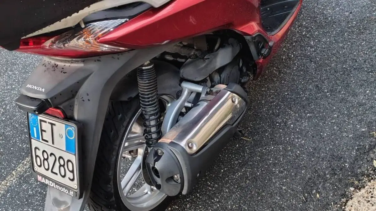 Honda SH 300 i ABS (2016 - 20)  (9)